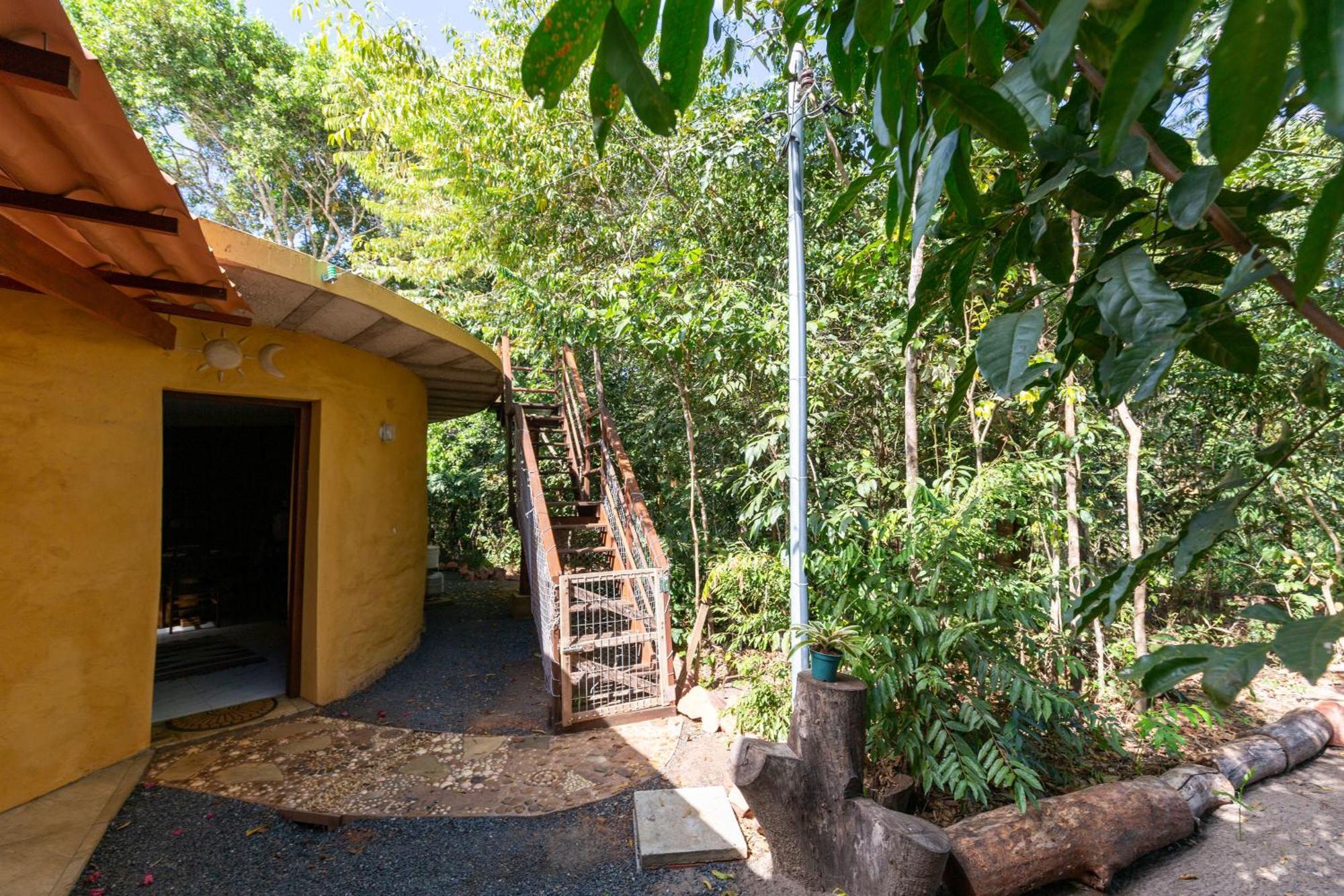 Floresta Encantada Telescopio,Fogueira, Riacho Chapada dos Guimarães Eksteriør billede